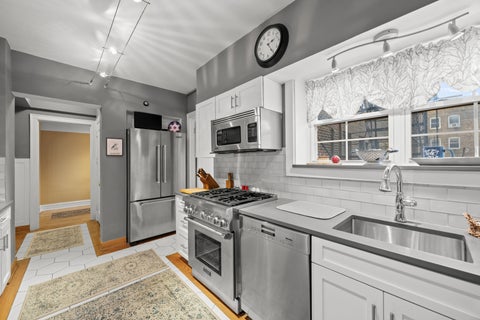 Tiny photo for 5510 N Sheridan Road #2A, Chicago, IL 60640 (MLS # 12754161)