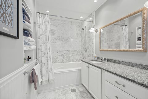 Tiny photo for 5510 N Sheridan Road #2A, Chicago, IL 60640 (MLS # 12754161)
