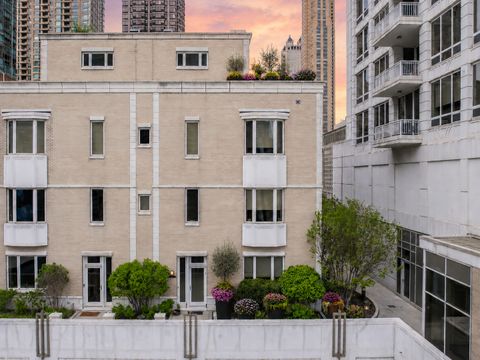 Photo of 55 E Erie Street #SH-D, Chicago, IL 60611 (MLS # 12623988)