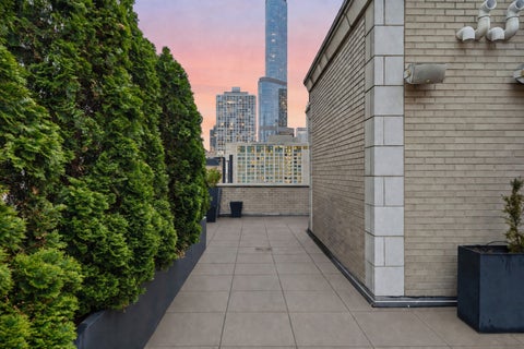 Tiny photo for 55 E Erie Street #SH-D, Chicago, IL 60611 (MLS # 12623988)