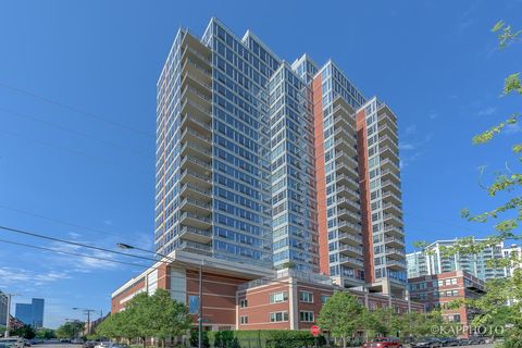 Photo of 1600 S Prairie Avenue #2309, Chicago, IL 60616 (MLS # 12594486)