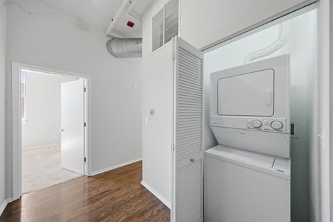 Tiny photo for 950 W Monroe Street #710, Chicago, IL 60607 (MLS # 12624789)