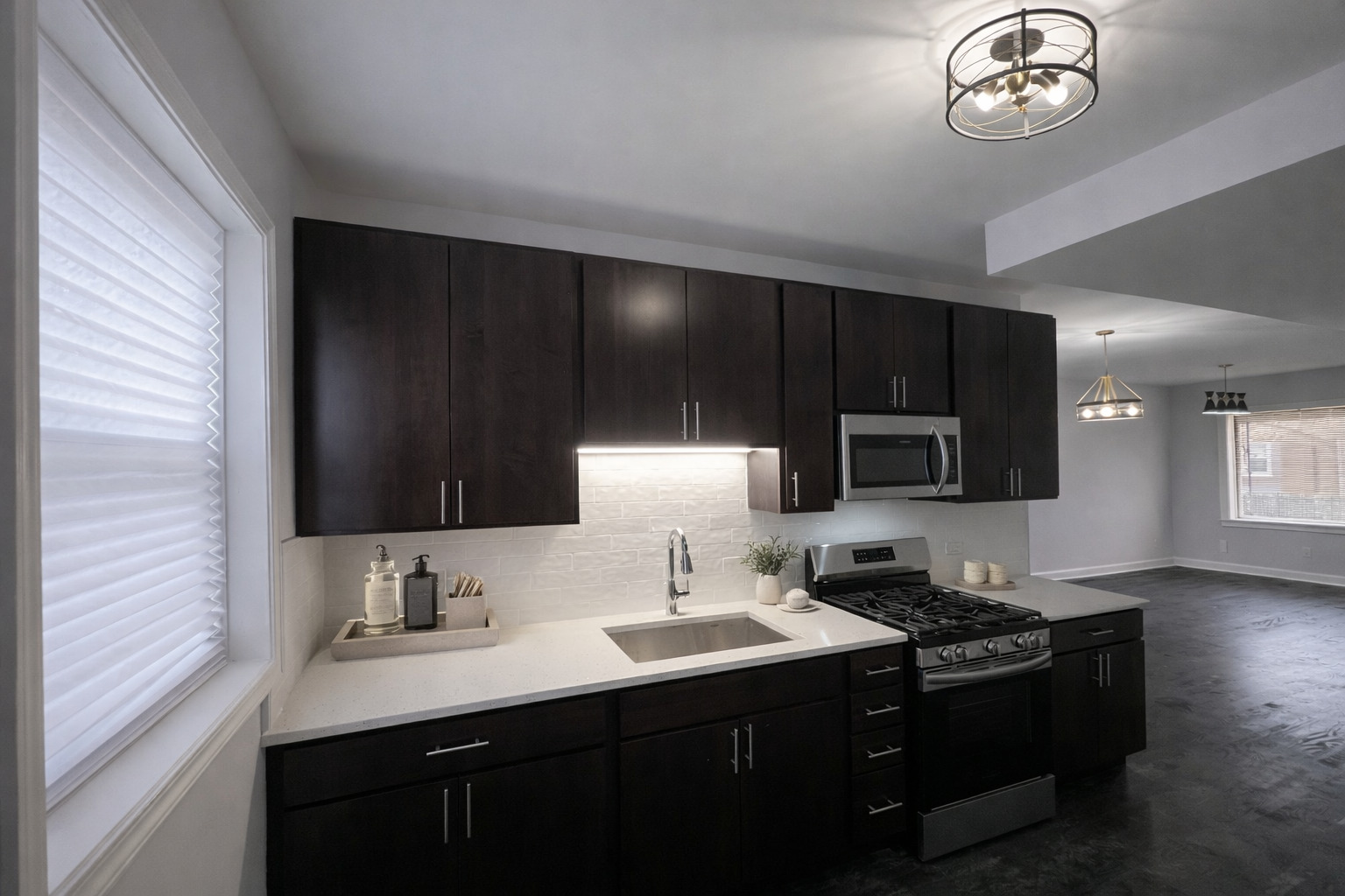 139 N Laramie Avenue