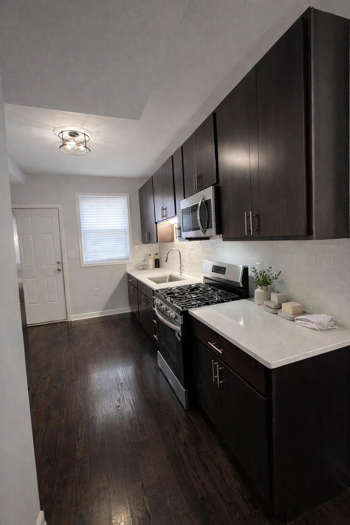 139 N Laramie Avenue