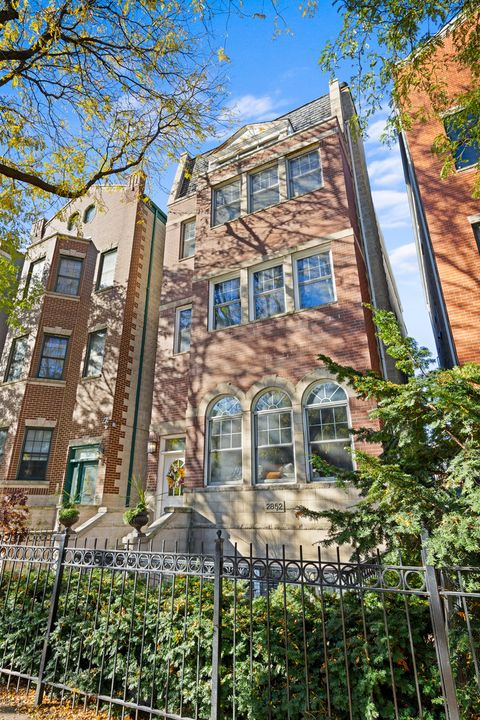 Photo of 2852 N Damen Avenue #1, Chicago, IL 60618 (MLS # 12522737)