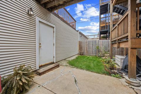 Tiny photo for 2852 N Damen Avenue #1, Chicago, IL 60618 (MLS # 12522737)