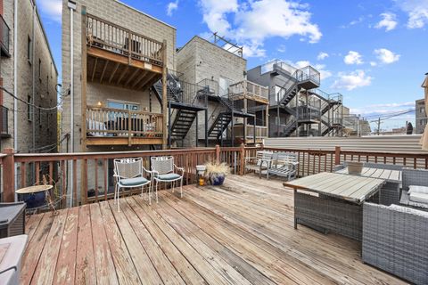 Tiny photo for 2852 N Damen Avenue #1, Chicago, IL 60618 (MLS # 12522737)