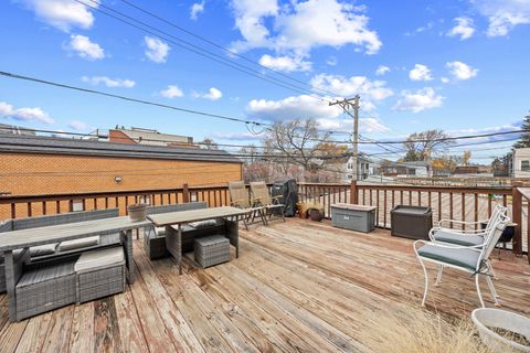 Tiny photo for 2852 N Damen Avenue #1, Chicago, IL 60618 (MLS # 12522737)