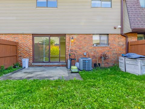 Tiny photo for 1914 Heatherway Lane #27, New Lenox, IL 60451 (MLS # 12497707)