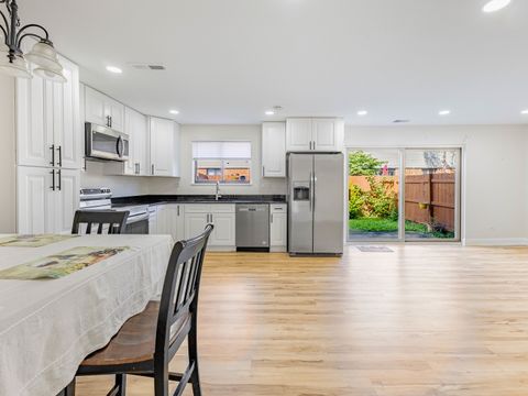 Tiny photo for 1914 Heatherway Lane #27, New Lenox, IL 60451 (MLS # 12497707)