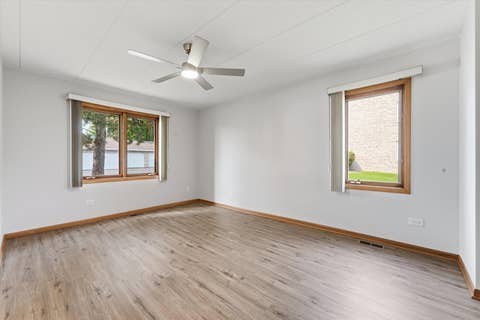 Tiny photo for 4910 134th Court #101, Crestwood, IL 60418 (MLS # 12724334)