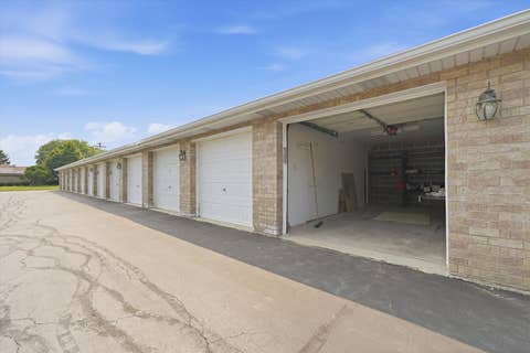 Tiny photo for 4910 134th Court #101, Crestwood, IL 60418 (MLS # 12724334)