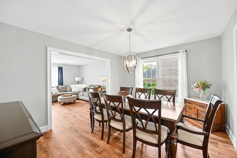 Tiny photo for 2234 Appleby Drive, Wheaton, IL 60189 (MLS # 12638884)