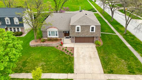 Tiny photo for 2234 Appleby Drive, Wheaton, IL 60189 (MLS # 12638884)