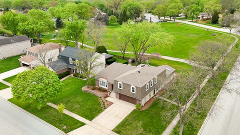 Tiny photo for 2234 Appleby Drive, Wheaton, IL 60189 (MLS # 12638884)
