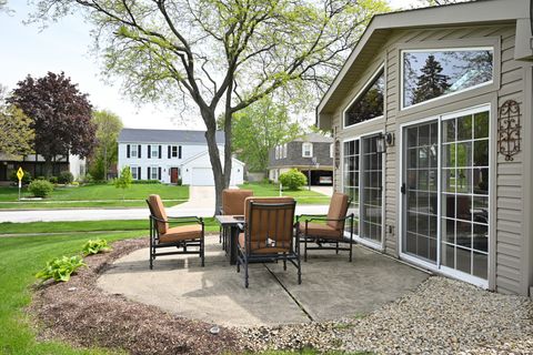 Tiny photo for 2234 Appleby Drive, Wheaton, IL 60189 (MLS # 12638884)