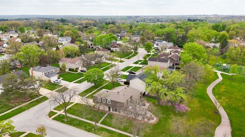 Tiny photo for 2234 Appleby Drive, Wheaton, IL 60189 (MLS # 12638884)