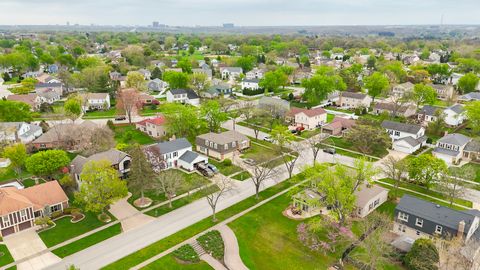 Tiny photo for 2234 Appleby Drive, Wheaton, IL 60189 (MLS # 12638884)