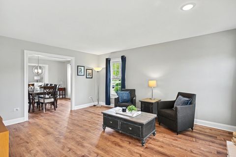 Tiny photo for 2234 Appleby Drive, Wheaton, IL 60189 (MLS # 12638884)