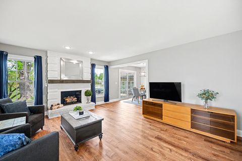 Tiny photo for 2234 Appleby Drive, Wheaton, IL 60189 (MLS # 12638884)