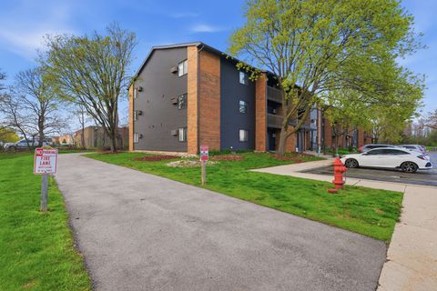 Tiny photo for 621 Virginia Road #107, Crystal Lake, IL 60014 (MLS # 12621924)