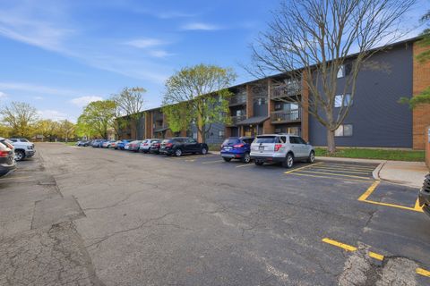 Tiny photo for 621 Virginia Road #107, Crystal Lake, IL 60014 (MLS # 12621924)