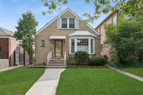 Photo of 6219 N Kedvale Avenue, Chicago, IL 60646 (MLS # 12768367)