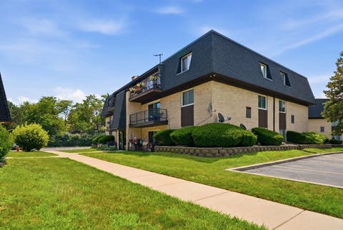 Tiny photo for 11123 S 84th Avenue #2B, Palos Hills, IL 60465 (MLS # 12718886)