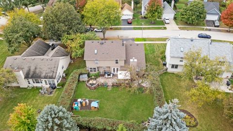 Tiny photo for 308 Foxworth Court, Aurora, IL 60502 (MLS # 12496841)