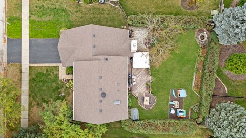 Tiny photo for 308 Foxworth Court, Aurora, IL 60502 (MLS # 12496841)