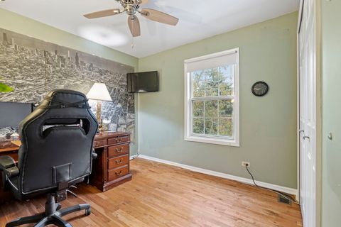 Tiny photo for 308 Foxworth Court, Aurora, IL 60502 (MLS # 12496841)