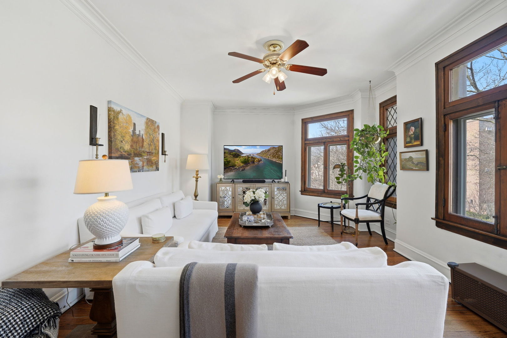 823 W Oakdale Avenue 2A