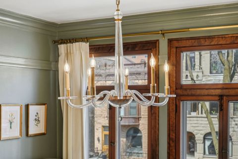 Tiny photo for 823 W Oakdale Avenue #2A, Chicago, IL 60657 (MLS # 12610718)