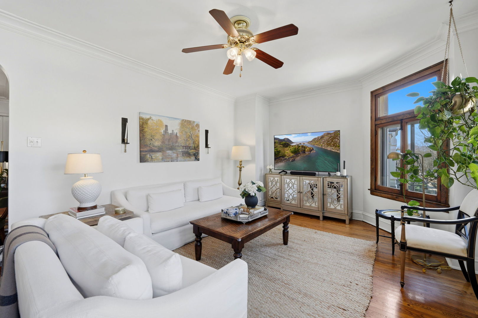 823 W Oakdale Avenue 2A