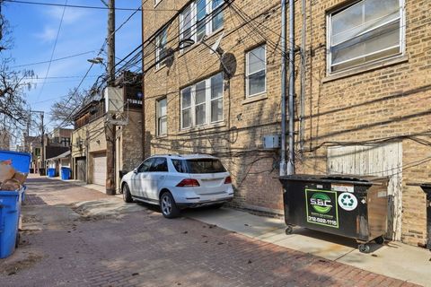 Tiny photo for 823 W Oakdale Avenue #2A, Chicago, IL 60657 (MLS # 12610718)
