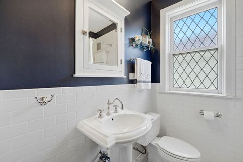 Tiny photo for 823 W Oakdale Avenue #2A, Chicago, IL 60657 (MLS # 12610718)