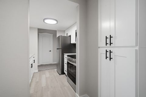 Tiny photo for 1 Renaissance Place #709, Palatine, IL 60067 (MLS # 12599918)