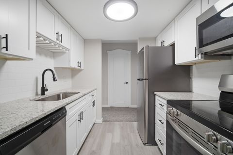 Tiny photo for 1 Renaissance Place #709, Palatine, IL 60067 (MLS # 12599918)