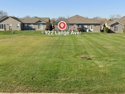 922 Lange Avenue Beecher IL 60401