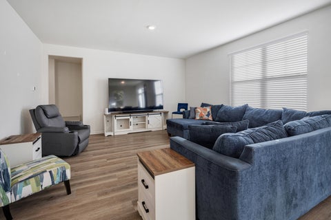 Tiny photo for 726 Slate Run, Elgin, IL 60124 (MLS # 12782667)