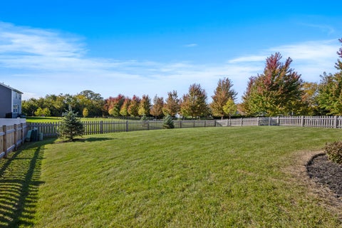 Tiny photo for 726 Slate Run, Elgin, IL 60124 (MLS # 12782667)