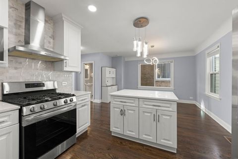 Tiny photo for 1629 Euclid Avenue, Berwyn, IL 60402 (MLS # 12594313)