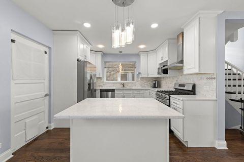 Tiny photo for 1629 Euclid Avenue, Berwyn, IL 60402 (MLS # 12594313)