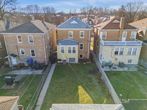 Tiny photo for 1629 Euclid Avenue, Berwyn, IL 60402 (MLS # 12594313)