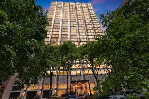 Photo of 50 E Bellevue Place #1806, Chicago, IL 60611 (MLS # 12658813)