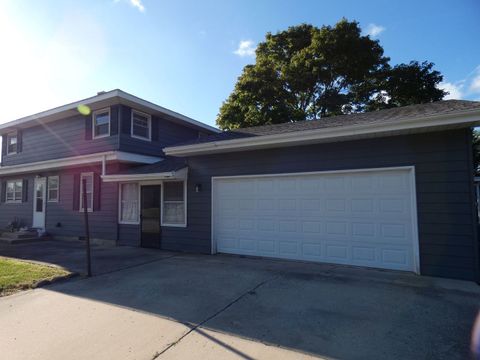 Tiny photo for 2300 Greengold Street, Crest Hill, IL 60403 (MLS # 12493788)