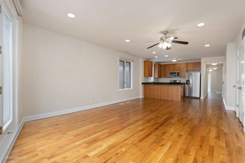 Tiny photo for 25 E 26th Street #4, Chicago, IL 60616 (MLS # 12371816)