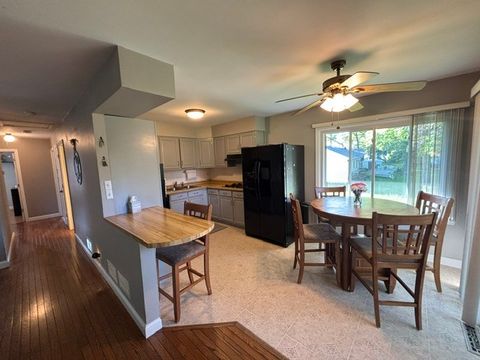Tiny photo for 203 CEDARWOOD Lane, Antioch, IL 60002 (MLS # 12650209)