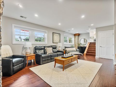 Tiny photo for 15 W 56th Place, Westmont, IL 60559 (MLS # 12667340)