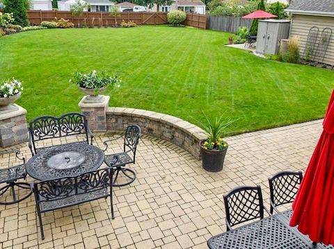 Tiny photo for 15 W 56th Place, Westmont, IL 60559 (MLS # 12667340)